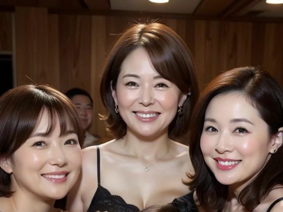 中年美の秘密 ぽっちゃり熟女美人の魅力(熟女太郎) [d_451684]