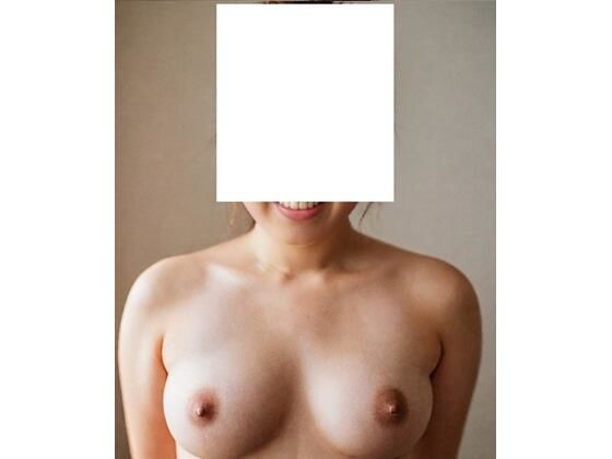 写真を裸にする神ツール〜あの娘の裸写真を手に入れる〜(性癖を満たそう) [d_553219]