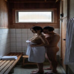 混浴温泉の人妻 分岐 脱衣所編(somei244) [d_719005]