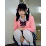 ピンクカーディガンとオムツ(スクールおもらし) [d_717118]