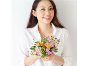 【屈辱からの覚醒】37歳小柄警部補、ショッカー戦闘員20人に乱され、25歳処女巡査部長の愛と絆で無双の白い特撮ヒロインへ変身する(YAMATO) [d_795582]